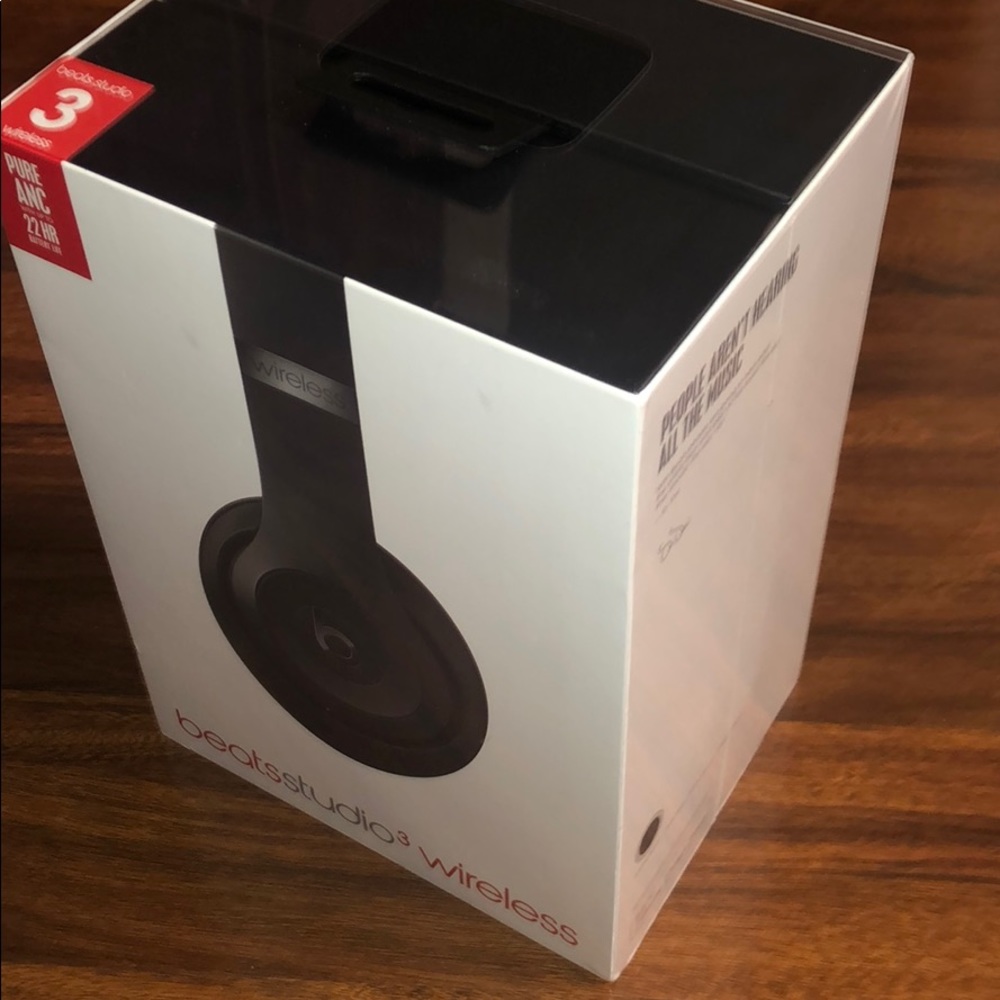 Beats Studio3 Wireless Over-Ear Headphones